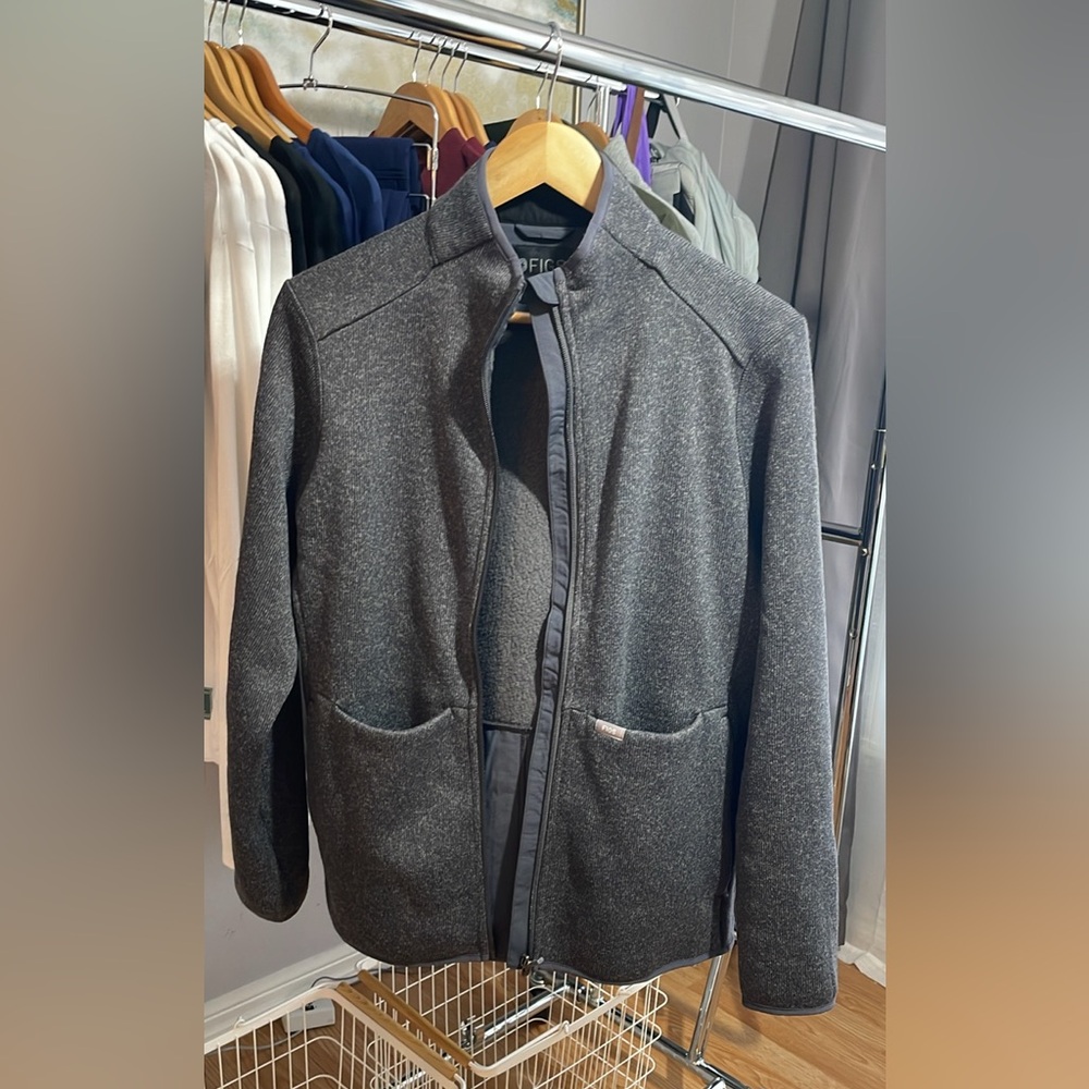 Figs on shift knit sweater in xl charcoal grey